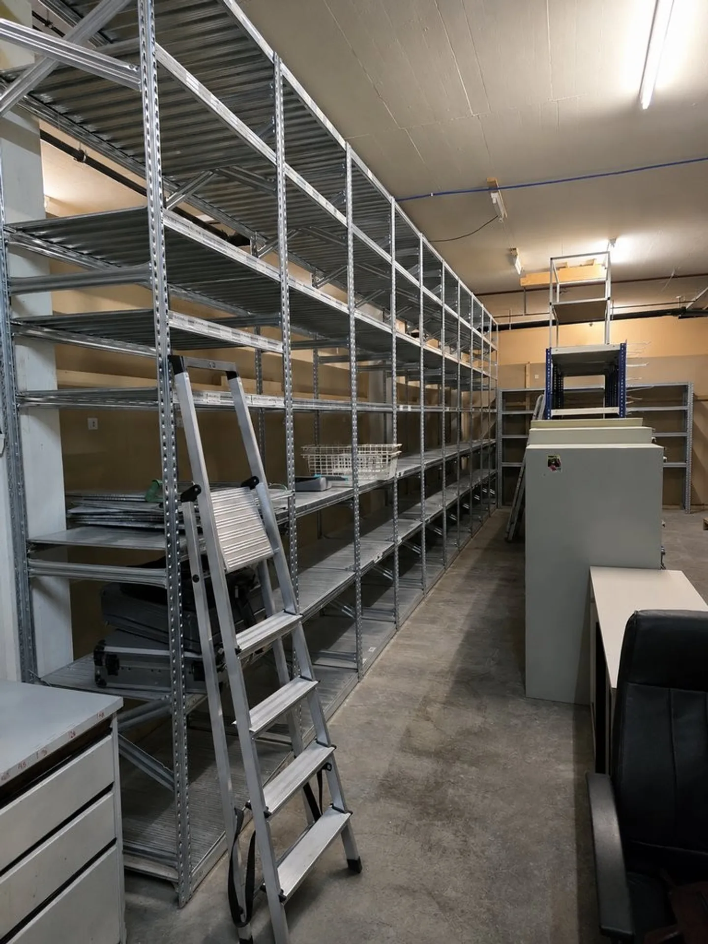 Storage room in ideal size for rent - Photo 2 of 4