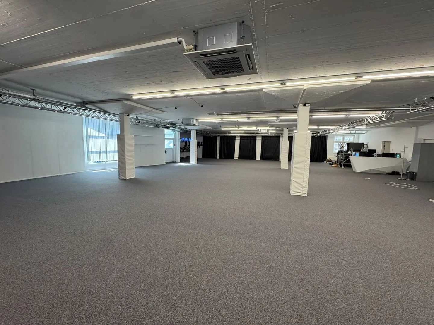 Spacious commercial space in a busy location in the Canton of Lucerne - Photo 5 of 9