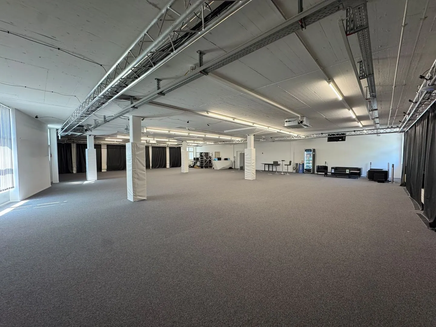 Spacious commercial space in a busy location in the Canton of Lucerne - Photo 6 of 9