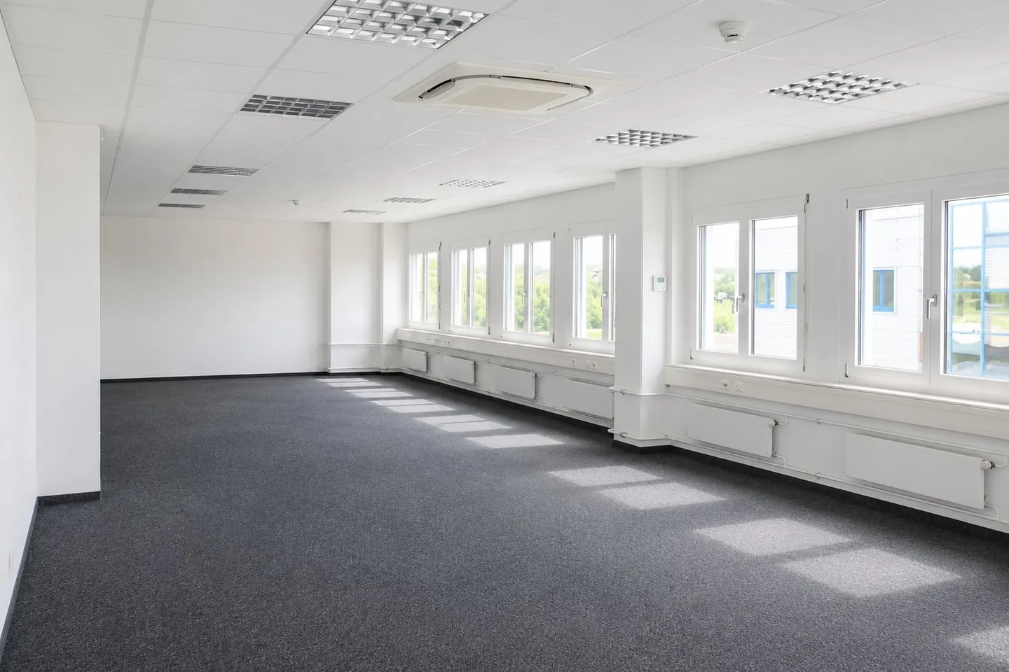 Your new business location at attractive conditions - Photo 5 of 13