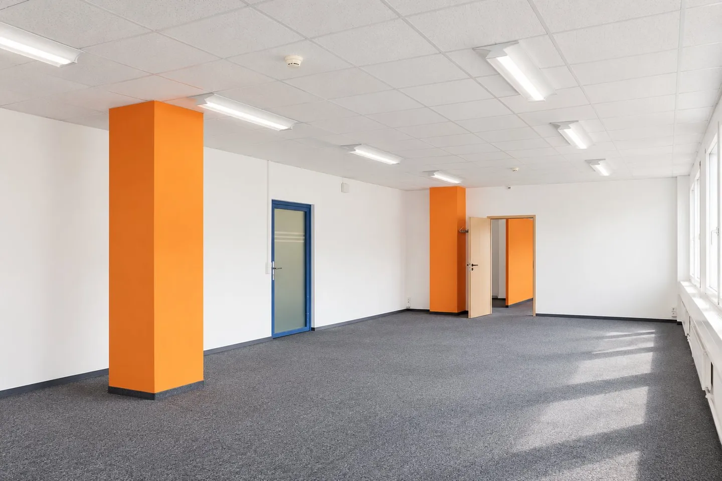 Your new business location at attractive conditions - Photo 10 of 13