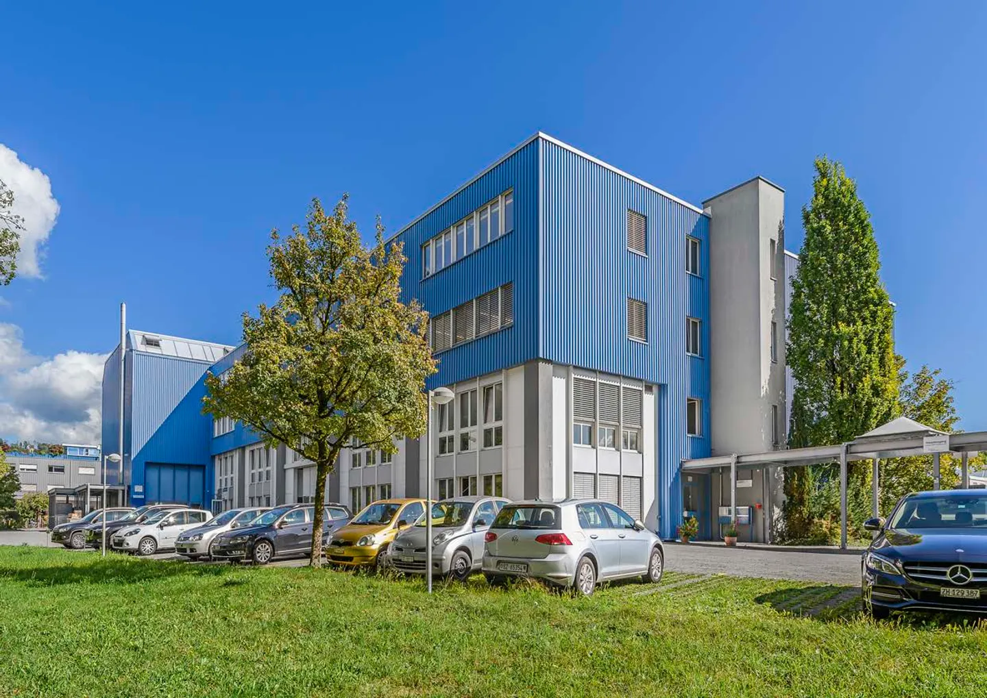 Your new location in Rüti ZH - Photo 1 of 13