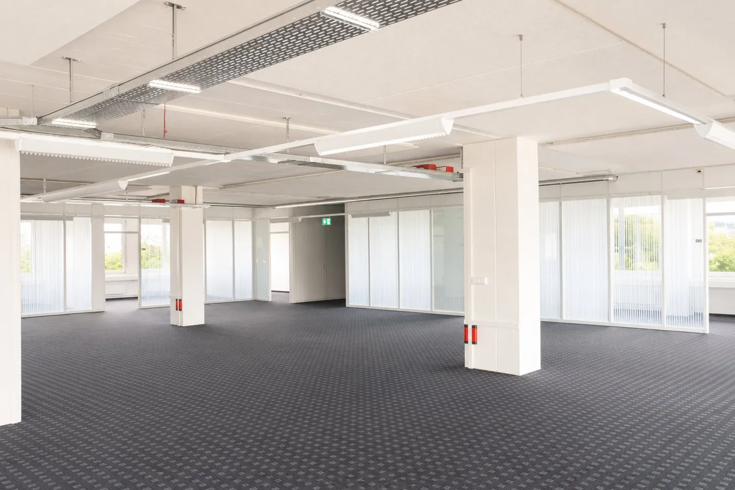 Airport Business Center – Office, Production, Logistics and Research in One Place. - Photo 11 of 13