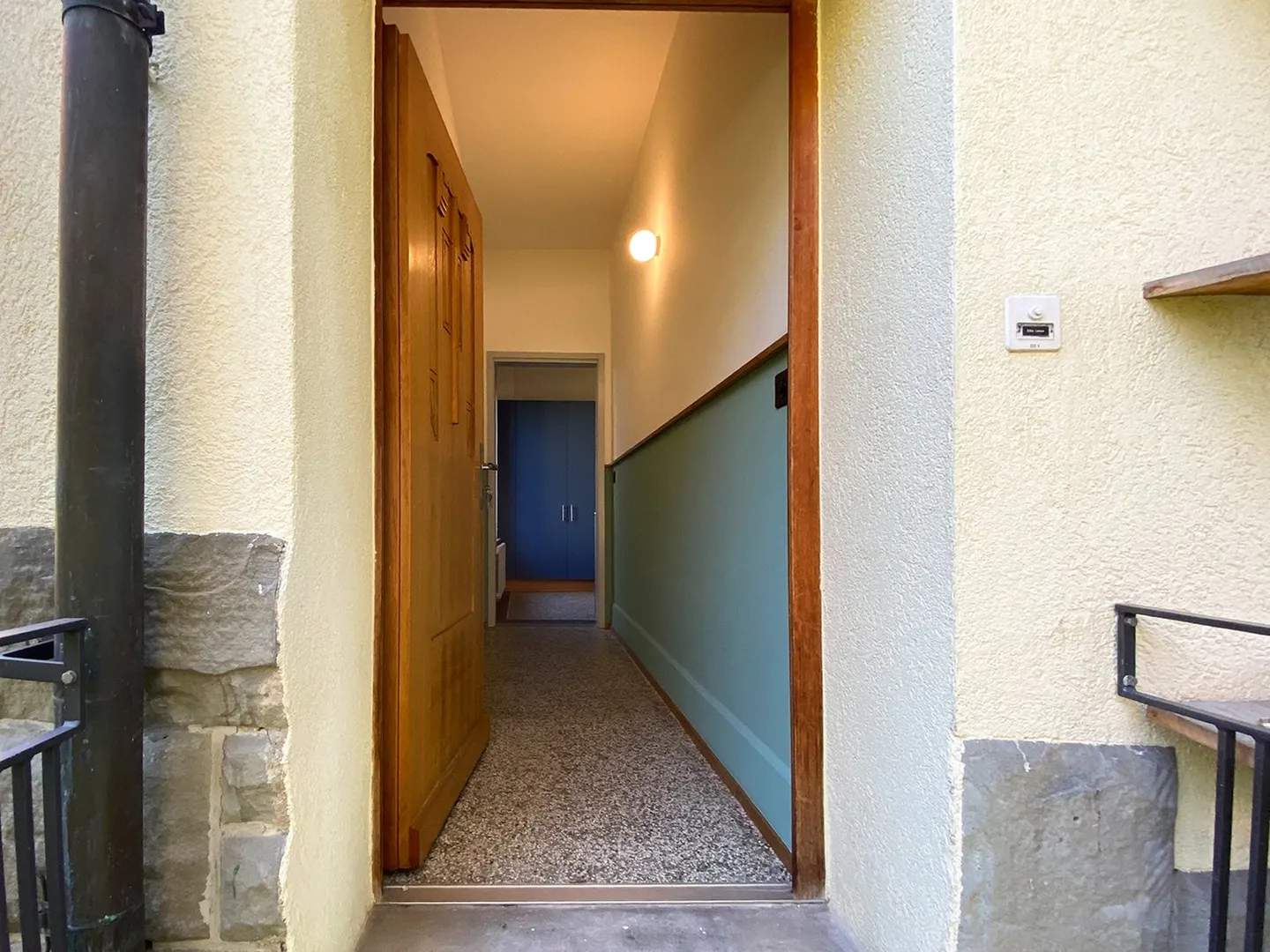 Liebevoll sanierte 3-Zimmer-Wohnung im Parterre in St. Gallen - Photo 6 of 12