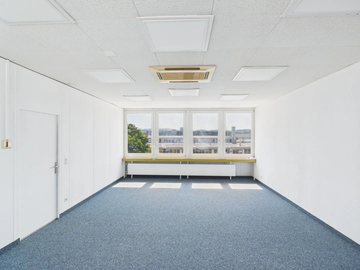 Ampio ufficio e spazio commerciale in affitto a Weinfelden - Foto 1 di 7