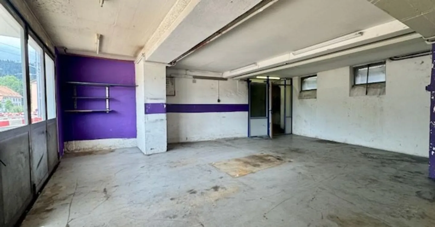 For rent - Commercial space with storage - Photo 5 of 11