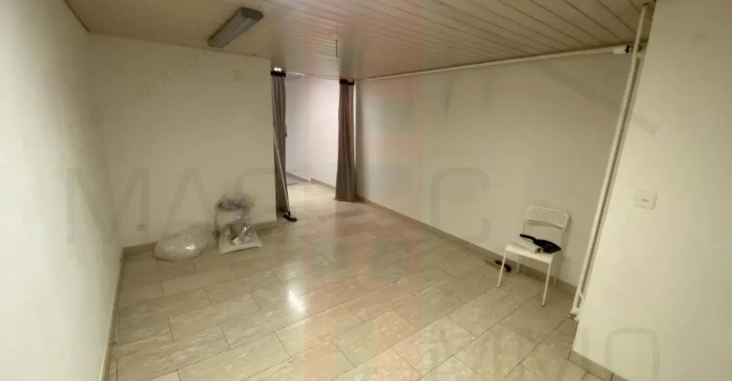 Commercial space with window in the city center of Delémont - Photo 5 of 9