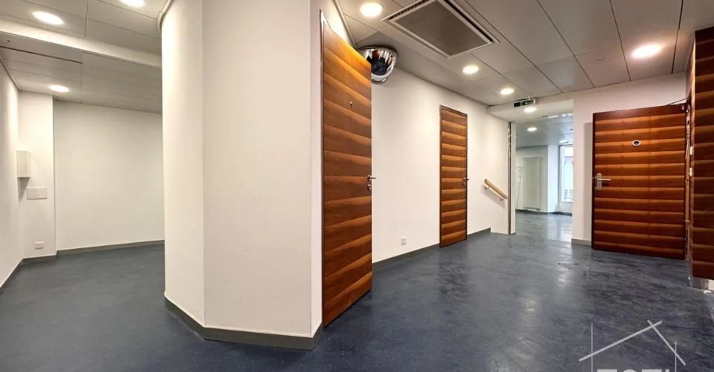 Espace Commercial au Centre-Ville - Photo 11 sur 13