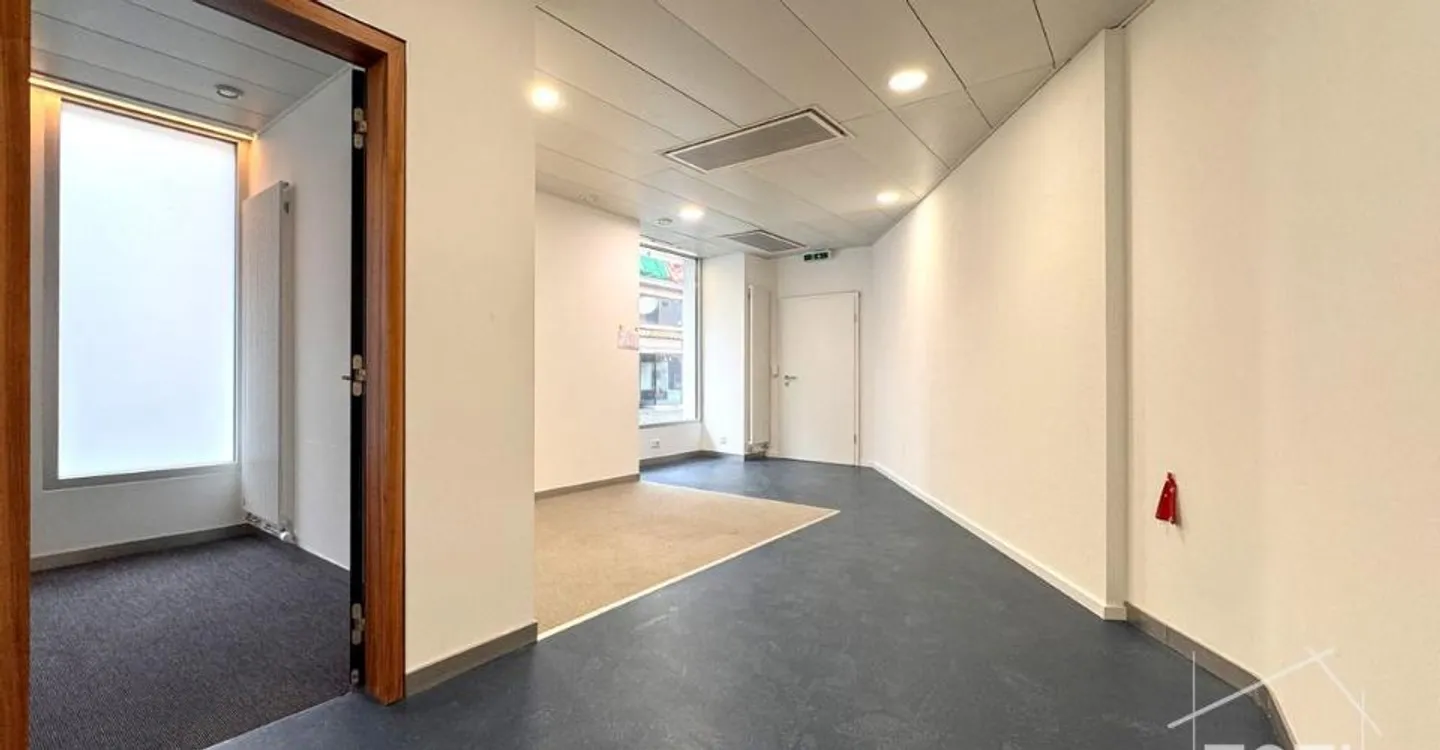 Espace Commercial au Centre-Ville - Photo 12 sur 13