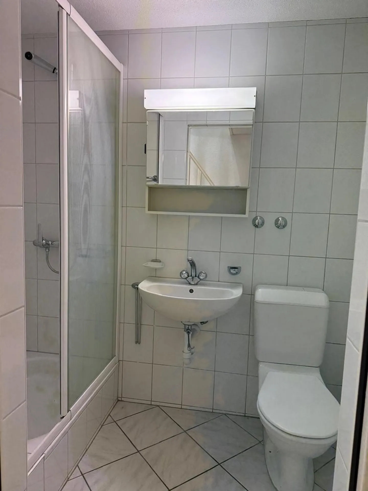 Spacious Commercial Space / Limited until 31.12.2027 - Photo 2 of 7