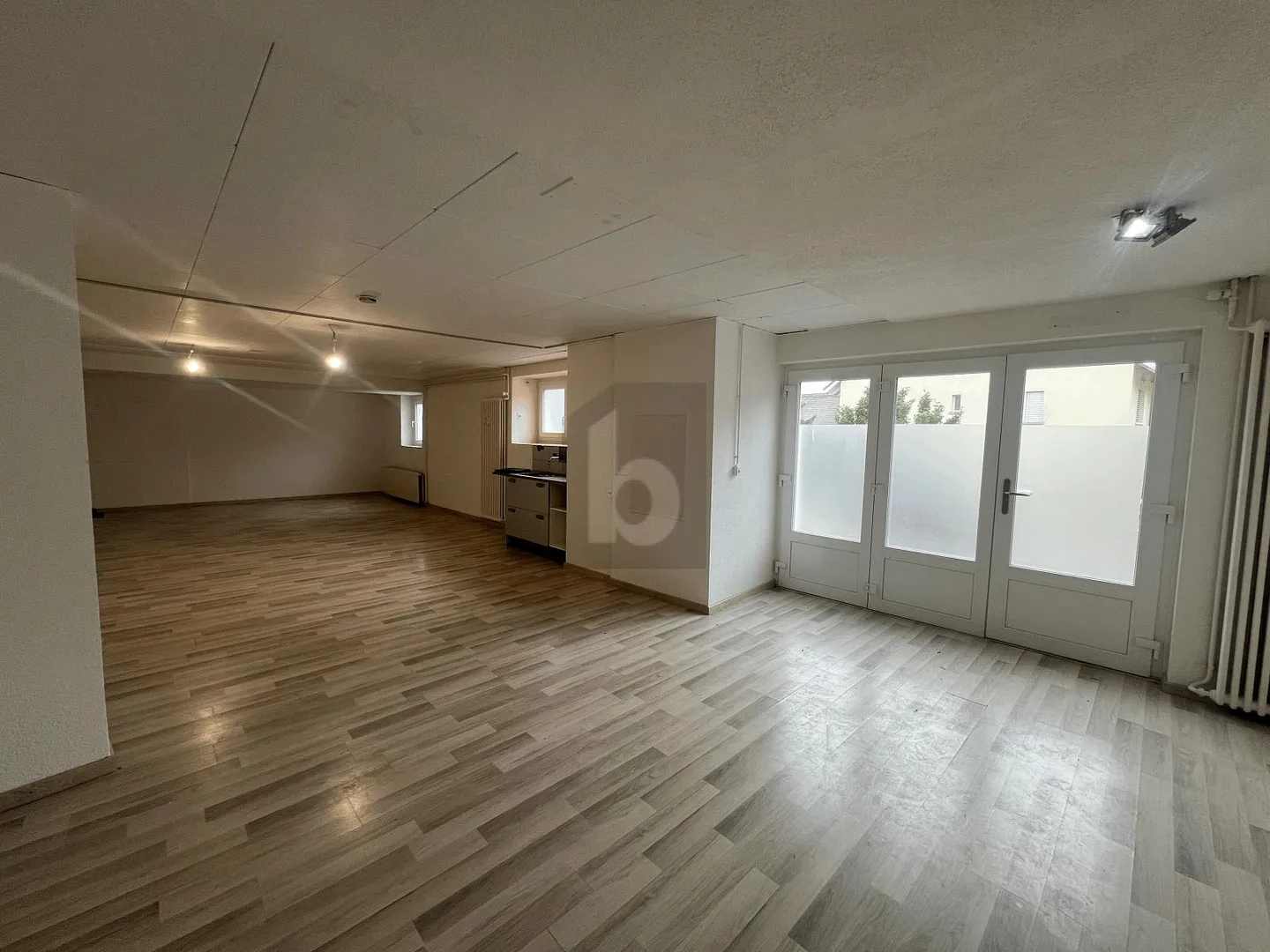 SPACIOUS, FLEXIBLE WITH PRIVATE GARAGE - Photo 2 of 5