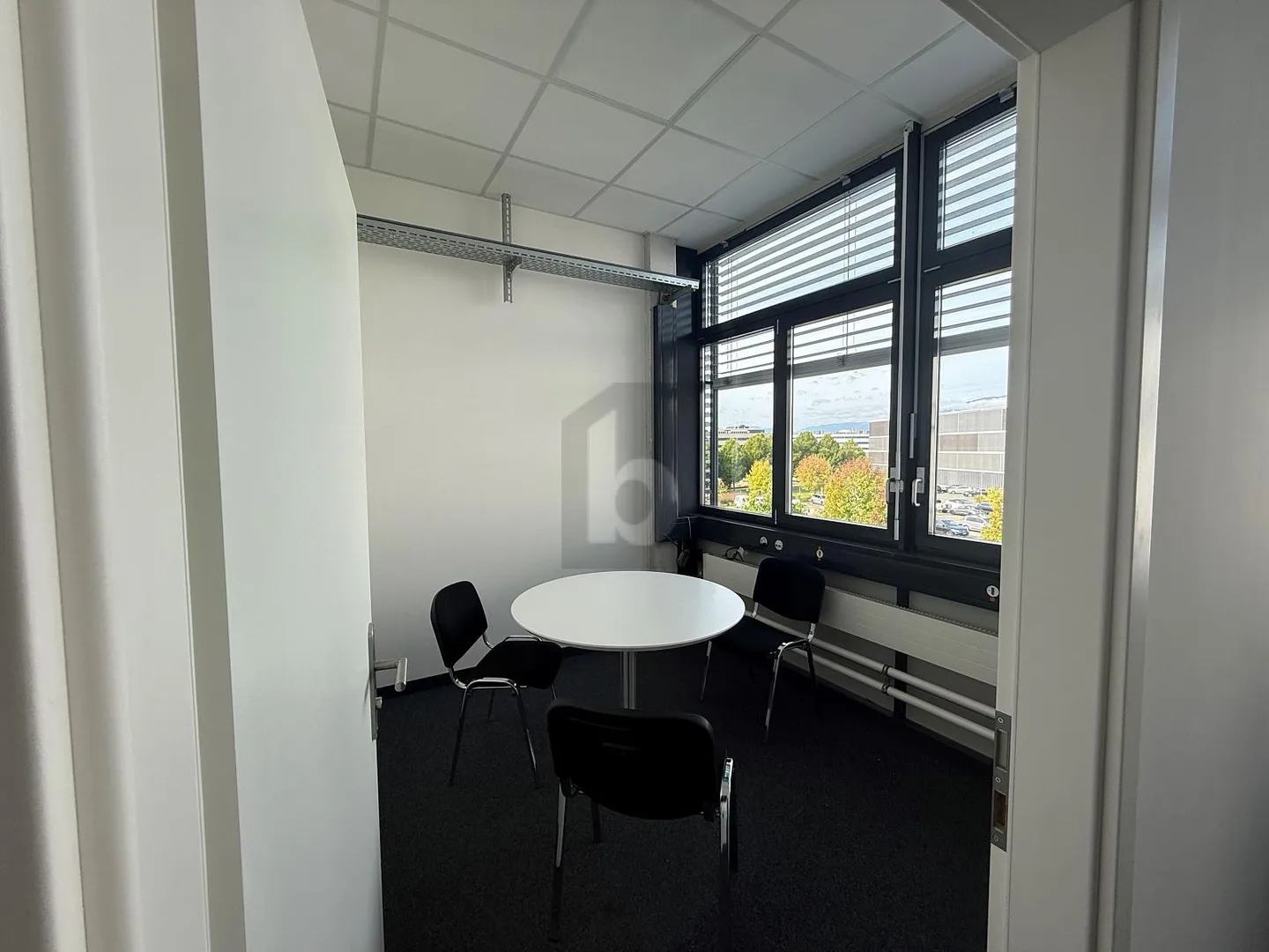 2 RENTALS OFFERED - Photo 5 of 6