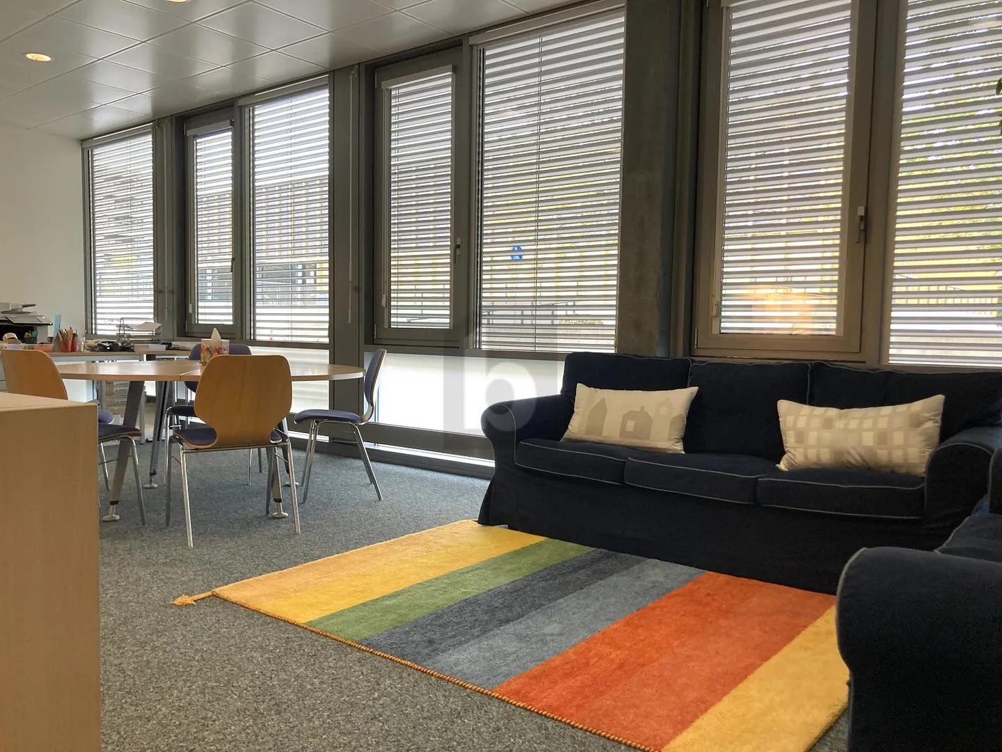 IDEAL OFFICE FOR COMPANIES, SCHOOLS OR OFFICES - Photo 1 of 6
