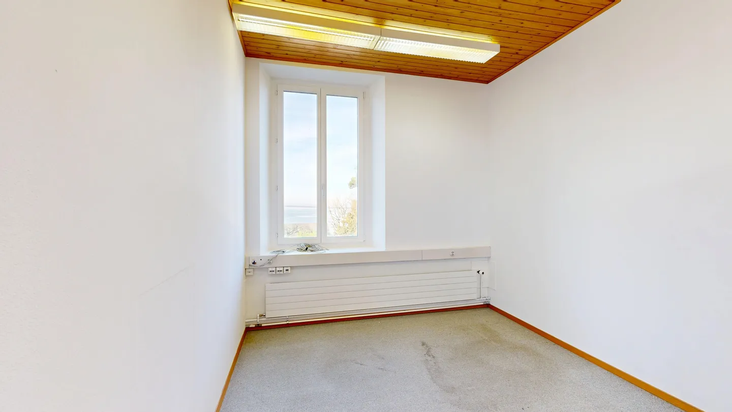 Bürofläche mit Seesicht - Foto 8 von 10