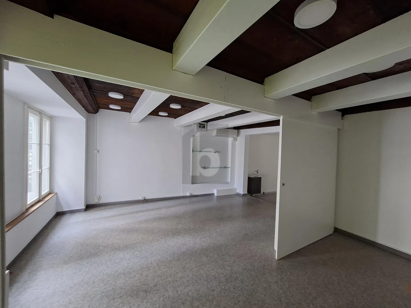 YOUR NEW WORKSPACE IN THE HEART OF LUCERNE - Photo 1 of 6