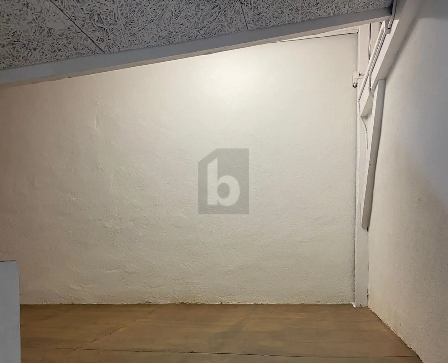 IDEALLY LOCATED SINGLE-STOREY IN A QUIET AREA - Photo 5 of 6