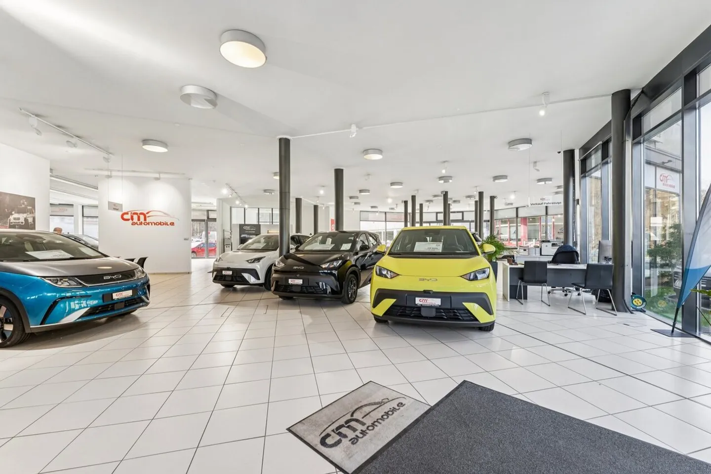 Sales Area/Showroom for Rent! - Photo 10 of 11