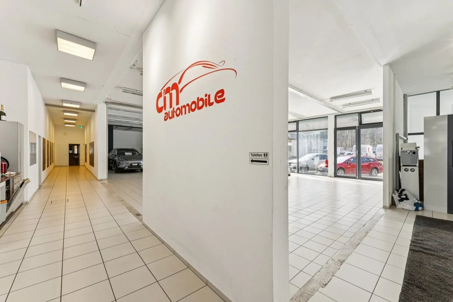 Sales Area/Showroom for Rent! - Photo 3 of 11