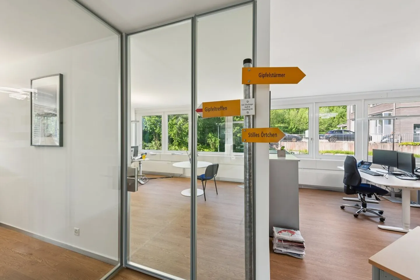 Accessible &amp; uncomplicated access - Photo 6 of 13