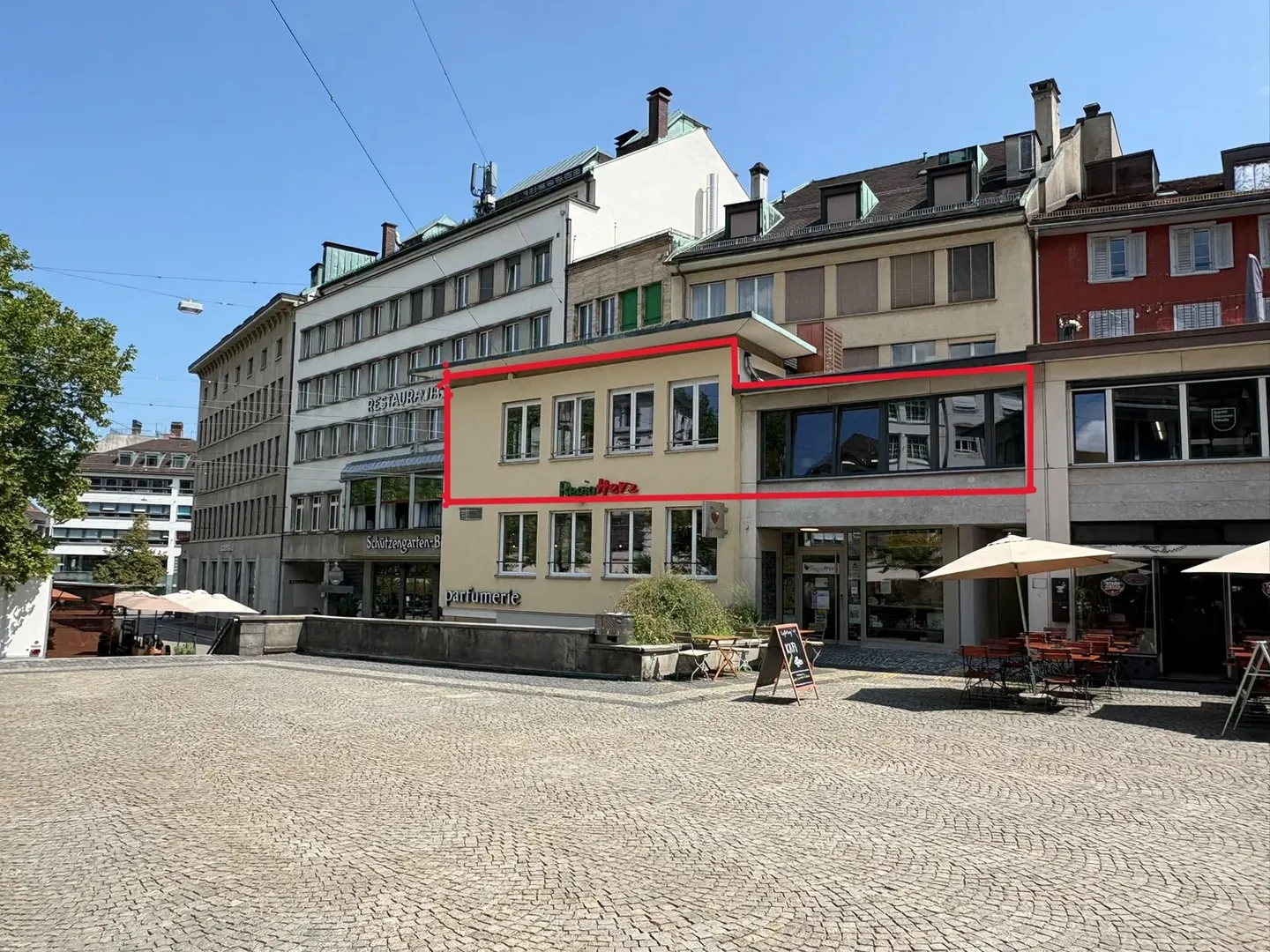 Im Epizentrum der Stadt St. Gallen - Photo 1 of 8