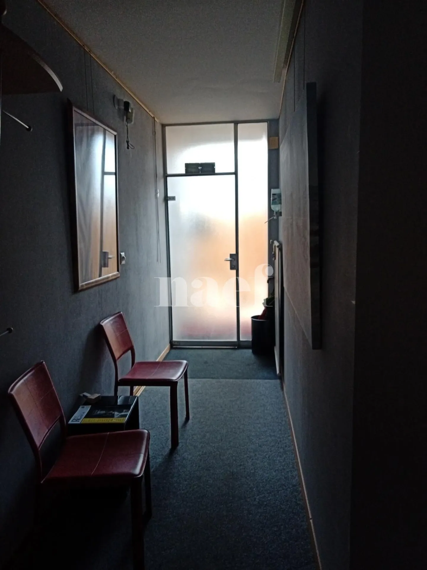 Offices of approximately 116 m2 - Photo 2 of 10