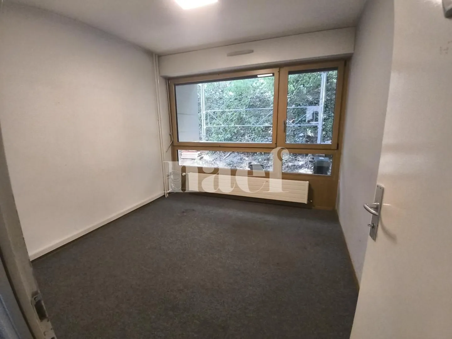 Offices of approximately 116 m2 - Photo 4 of 10