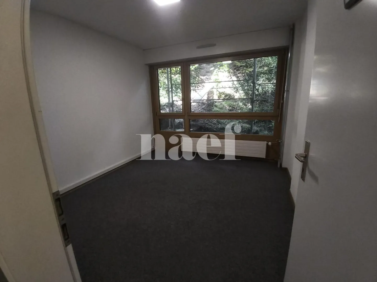 Offices of approximately 116 m2 - Photo 8 of 10