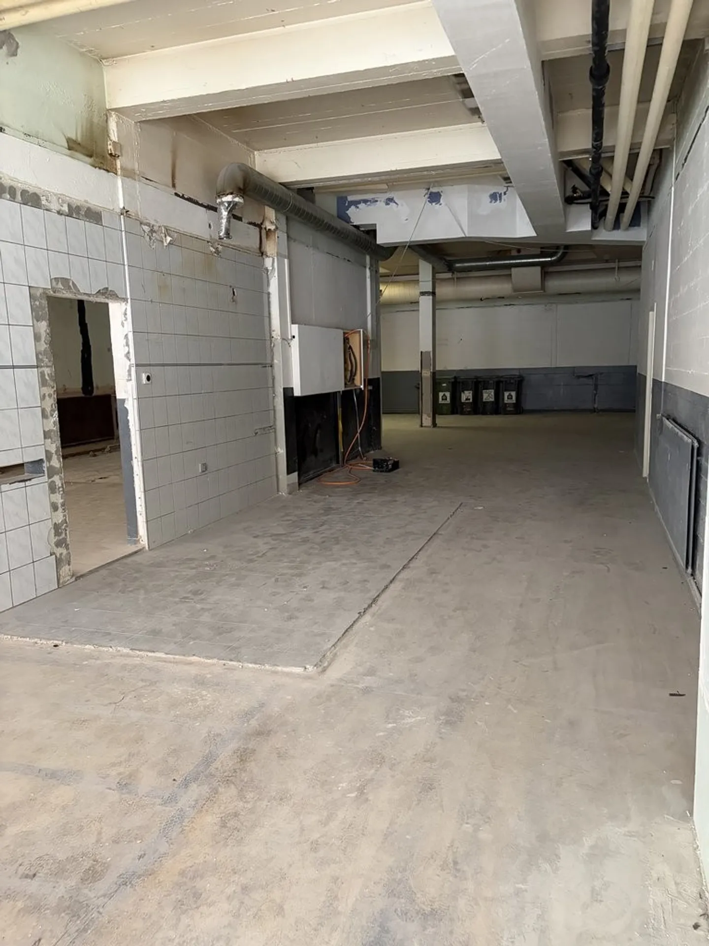 Geräumige und helle Arcade im Herzen der Acacias - 243 m2 - Foto 3 von 7