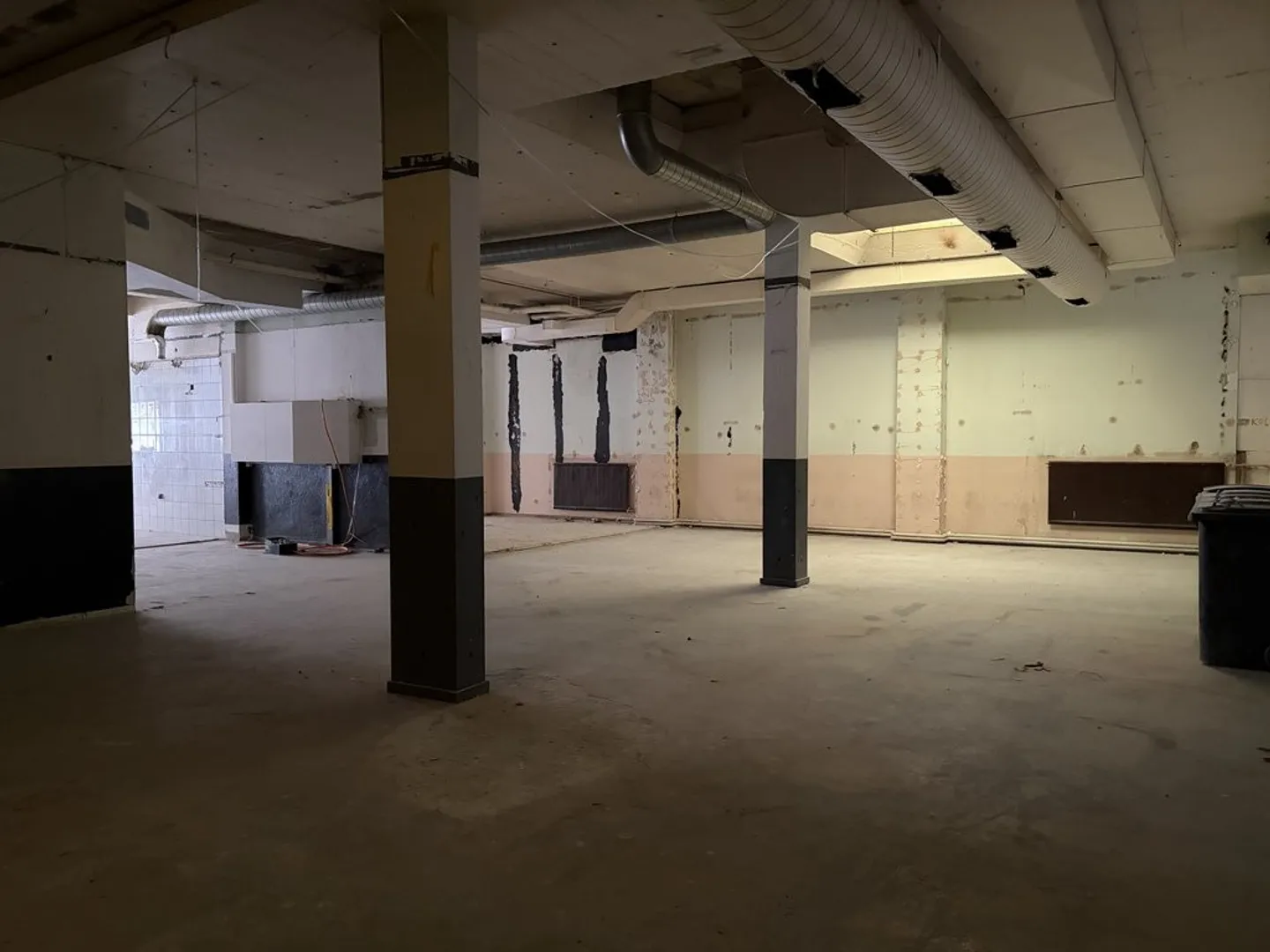 Geräumige und helle Arcade im Herzen der Acacias - 243 m2 - Foto 6 von 7