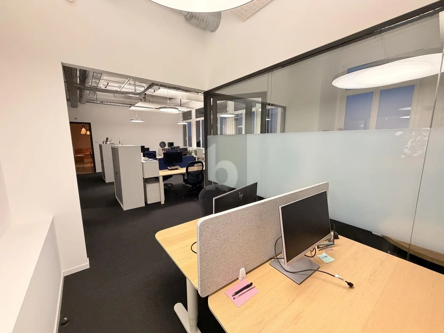 INDEPENDENT, CALM & CENTRAL - Photo 4 of 6