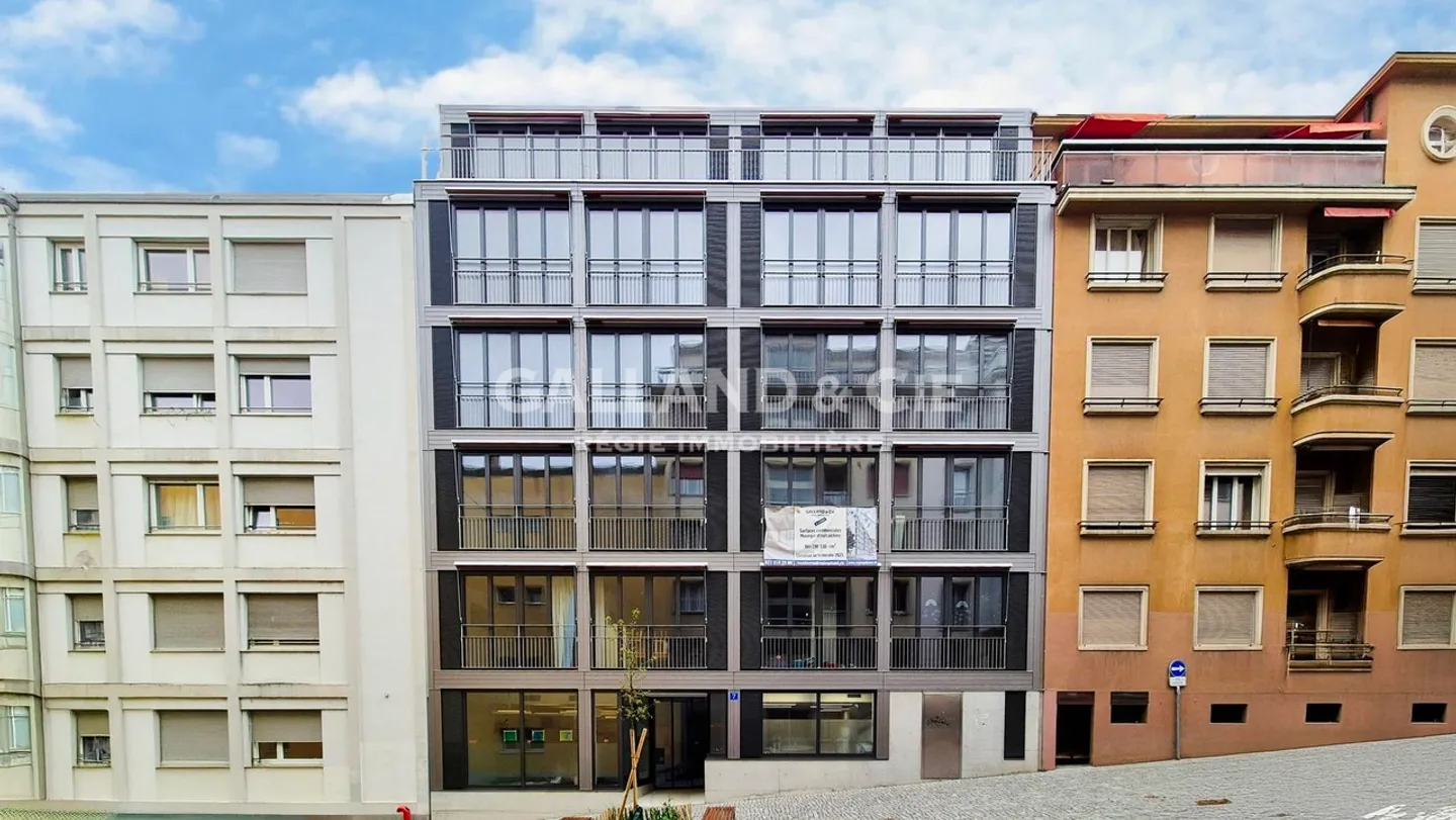 Spazio commerciale, ideale per la tua azienda - Foto 2 di 3