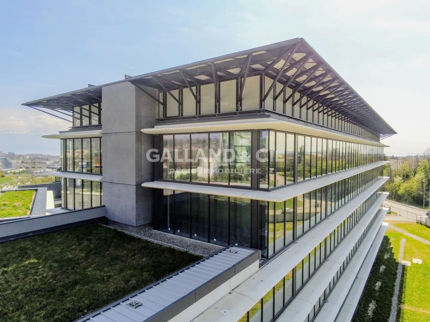 476m2 Plateau on the 5th floor, fully glazed offices with a magnificent view - Photo 8 of 9