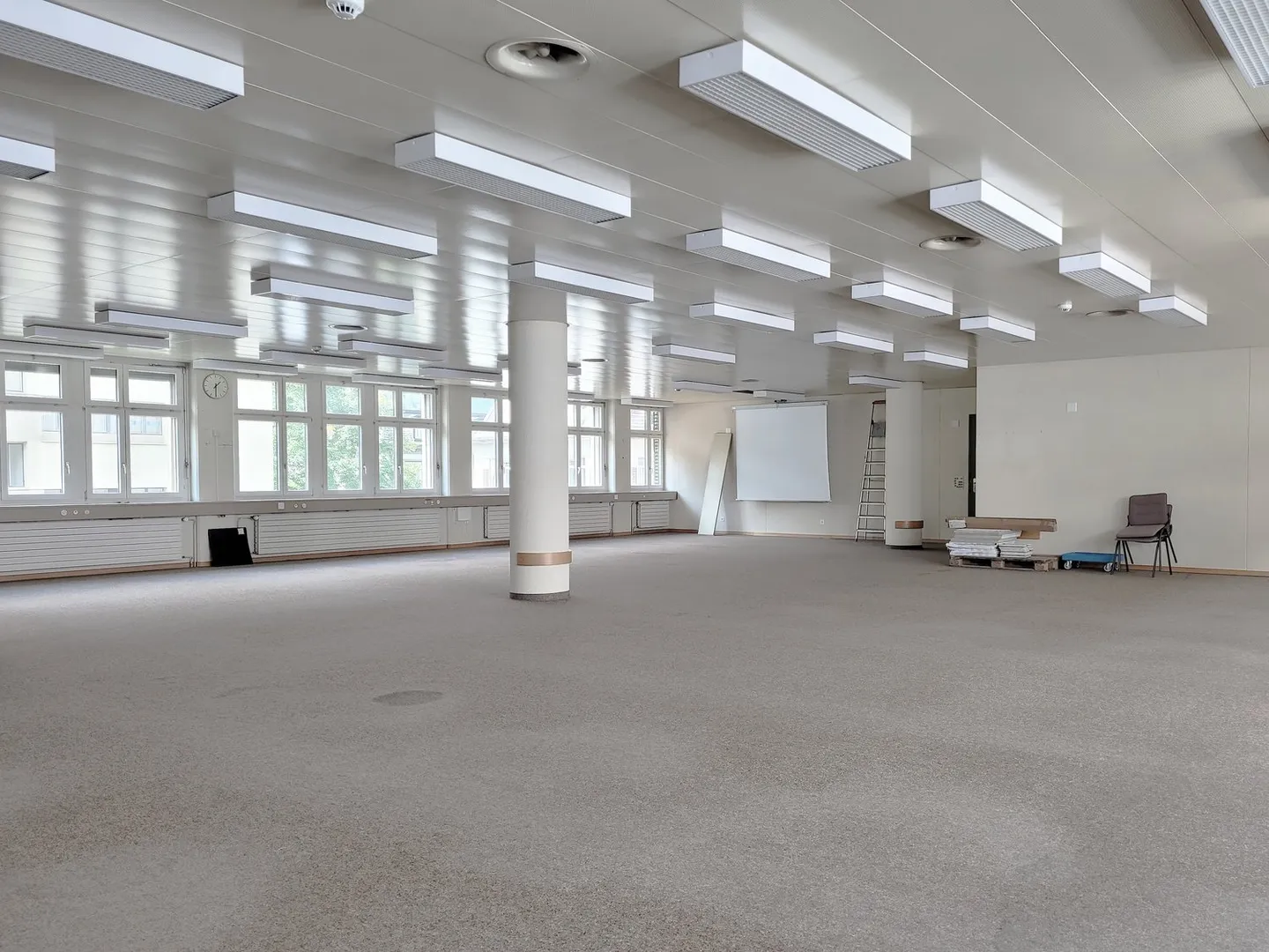 Bureau ou Pratique Directement à la Gare de Glarus - Photo 6 sur 12