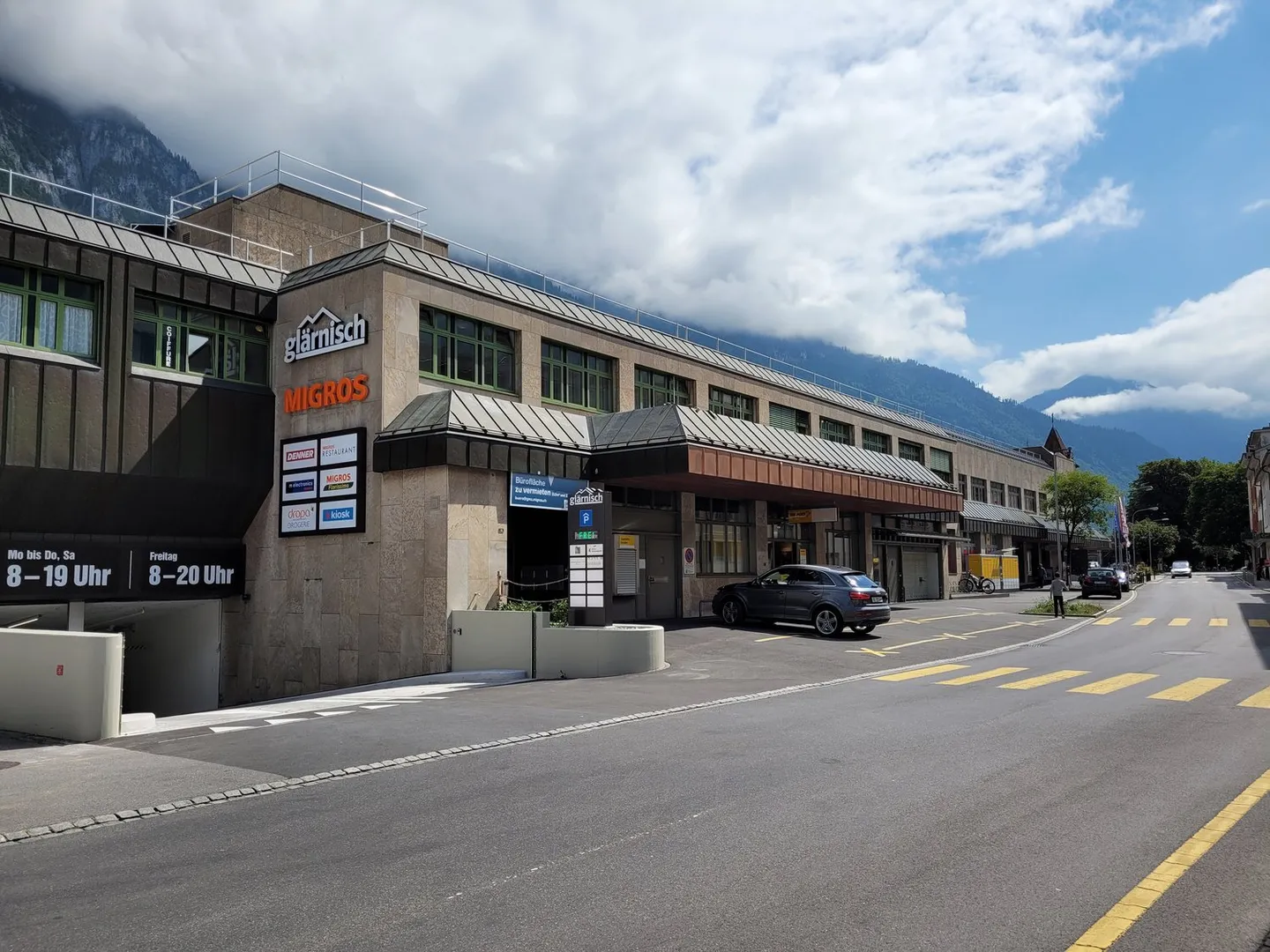Bureau ou Pratique Directement à la Gare de Glarus - Photo 3 sur 12