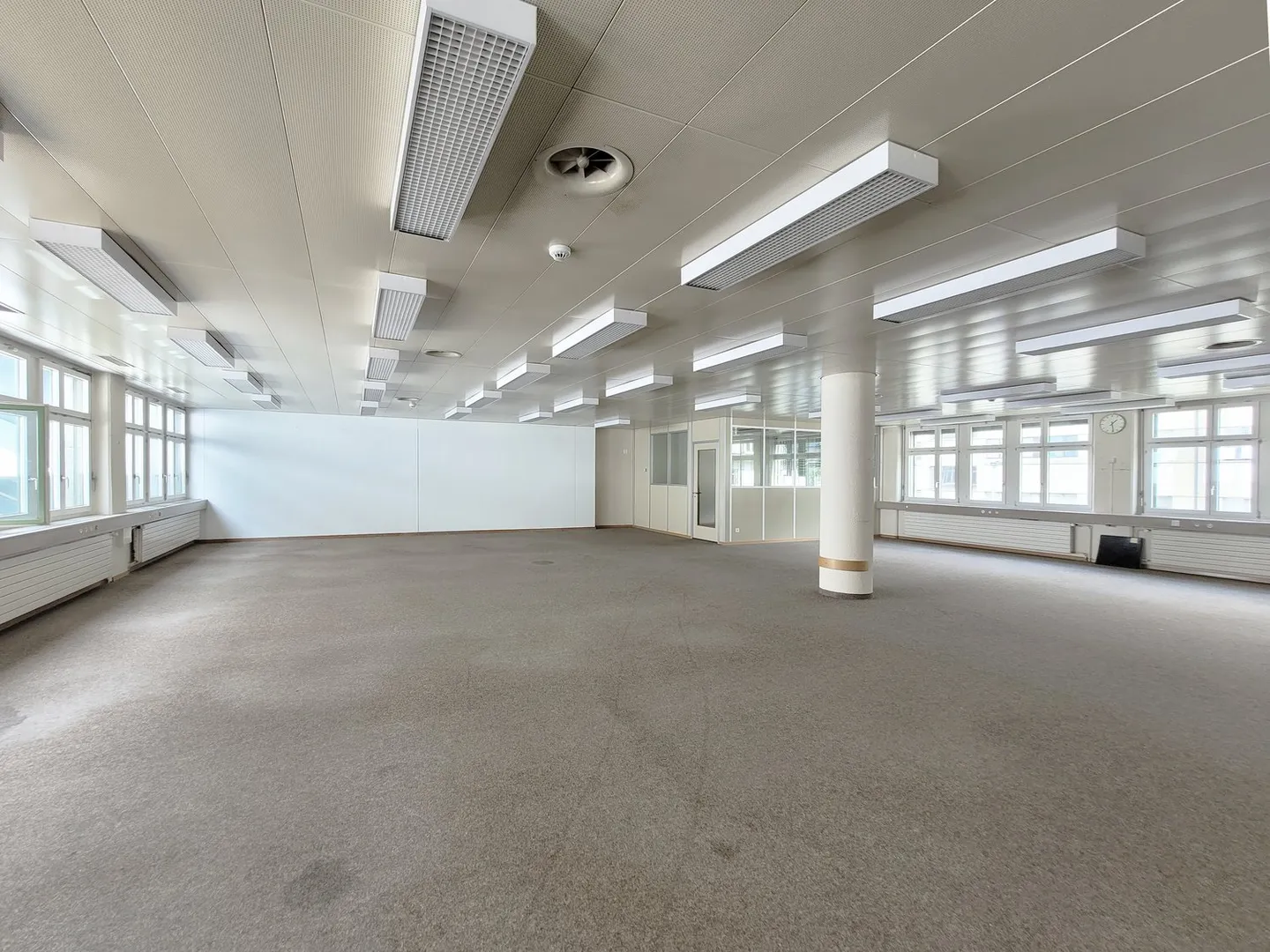 Bureau ou Pratique Directement à la Gare de Glarus - Photo 9 sur 12