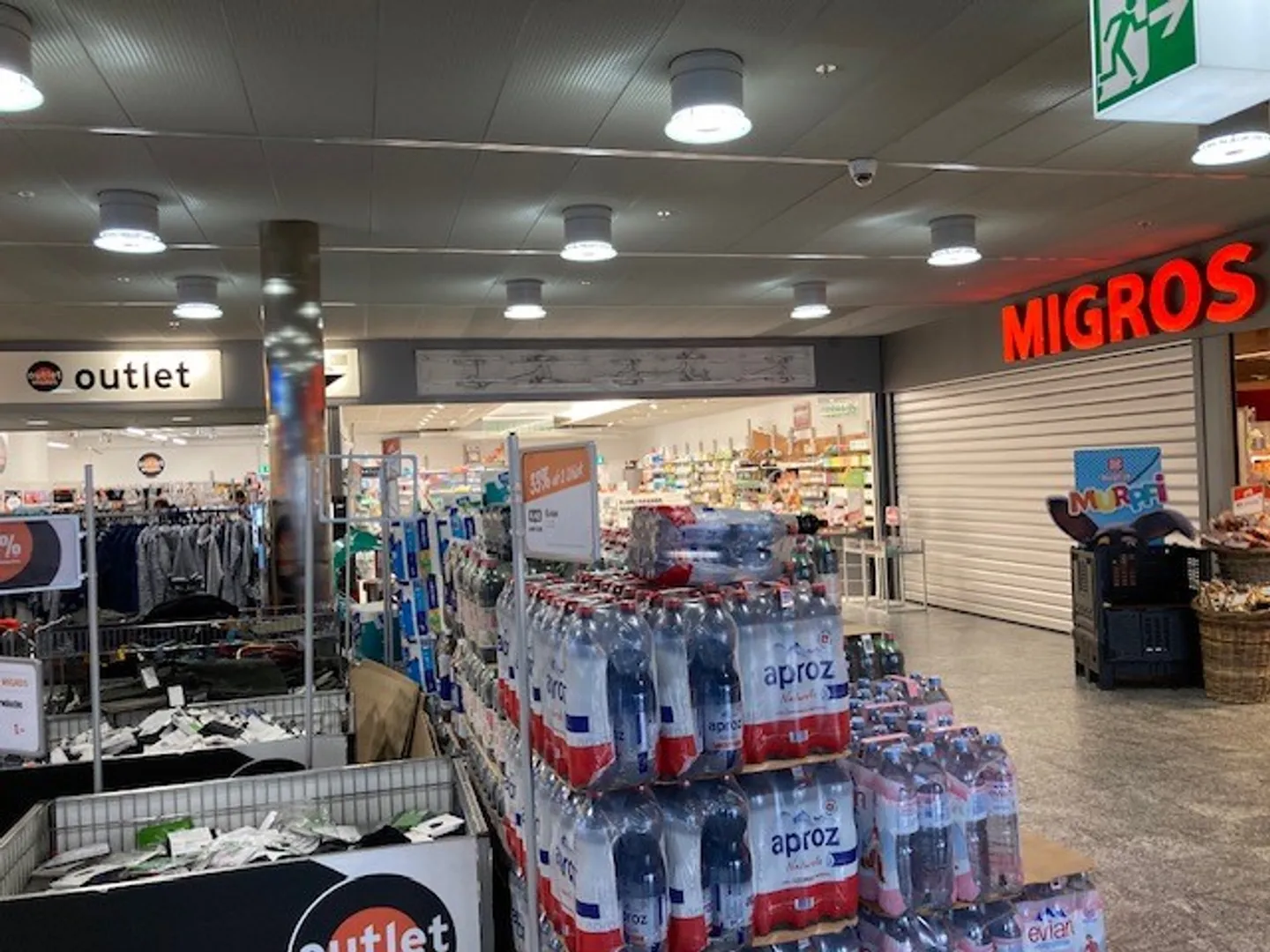 Espace commercial spacieux dans le Migros Center de Niederurnen - Photo 5 sur 5