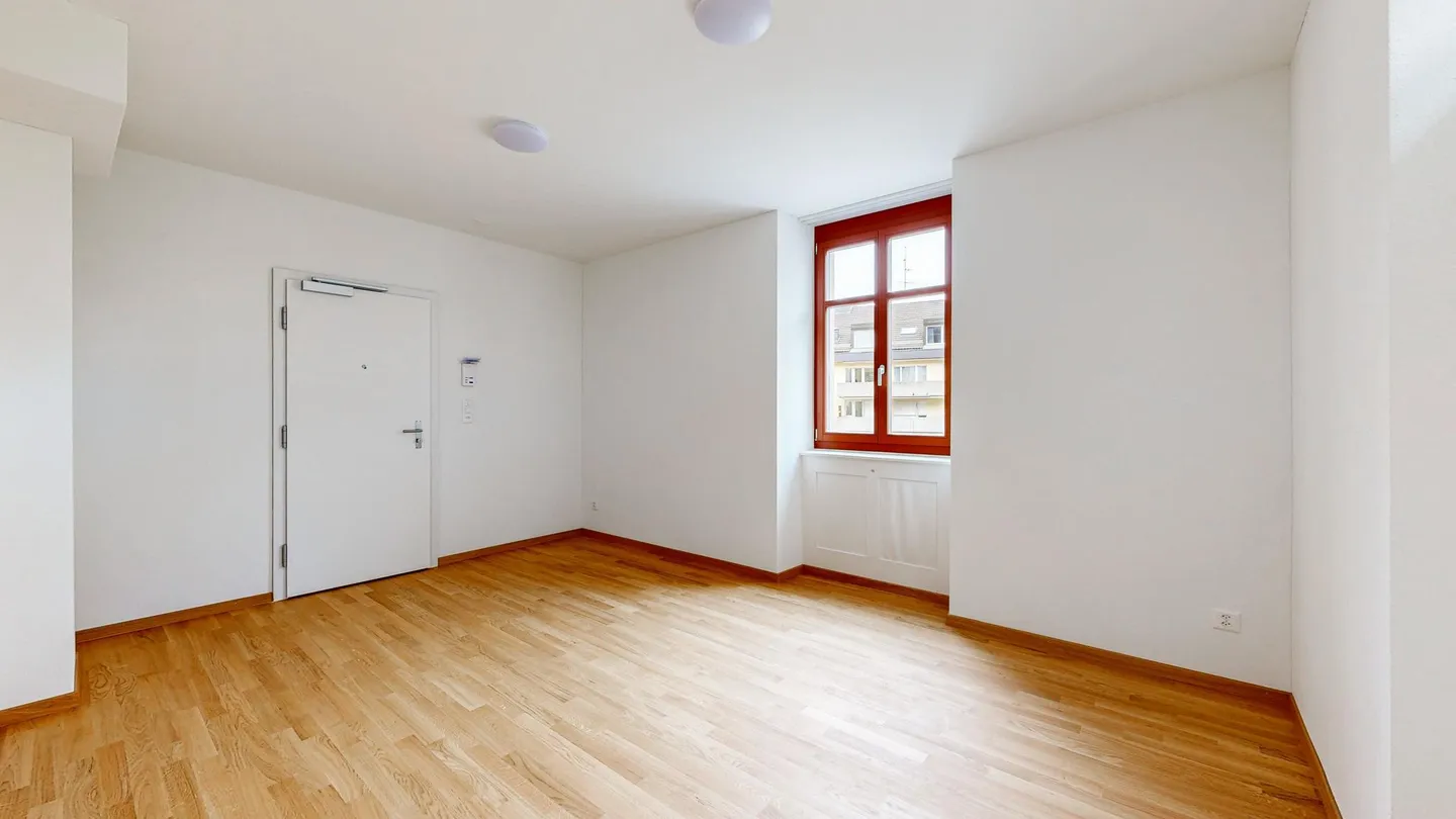 Commercial space for rent - Photo 2 of 5