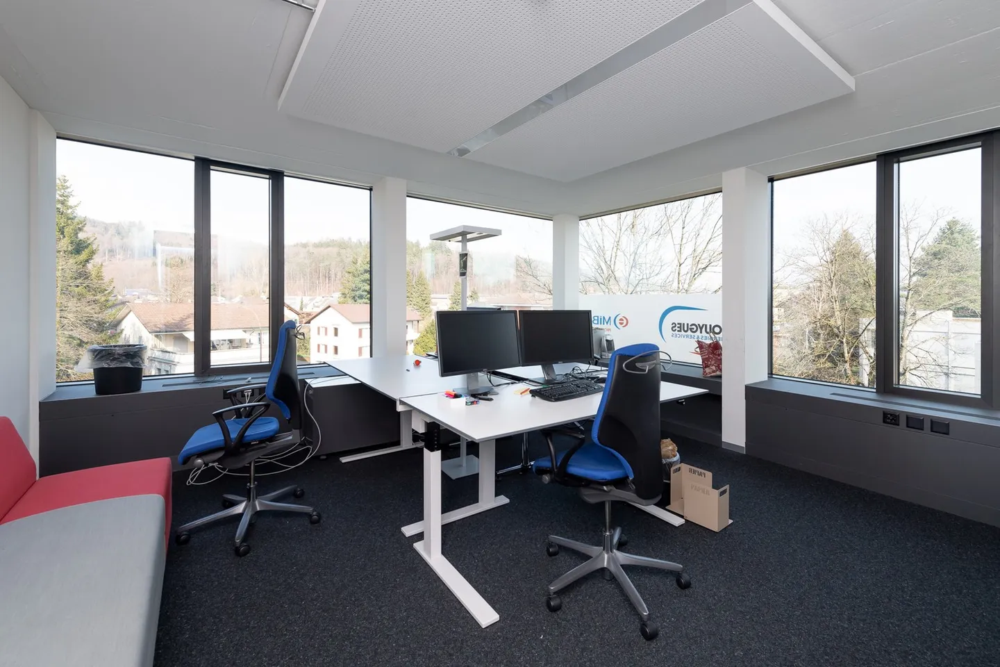 Your new office - we have the perfect property for you! - Photo 5 of 6