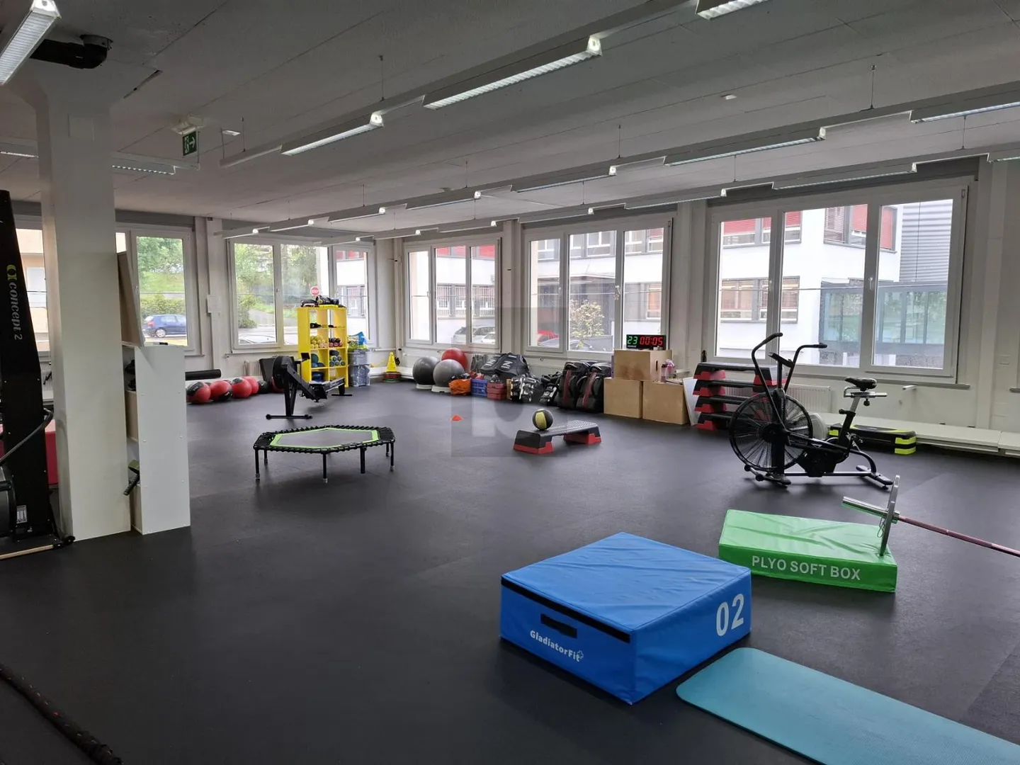 Geräumiger und Heller Büroraum - Foto 2 von 6