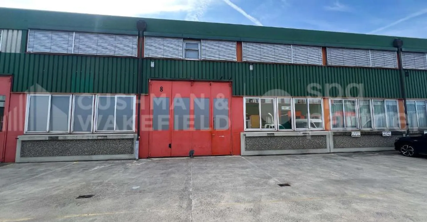 Workshop, showroom and offices - 940 m² | SATIGNY–ZIMEYSA - Photo 10 of 13