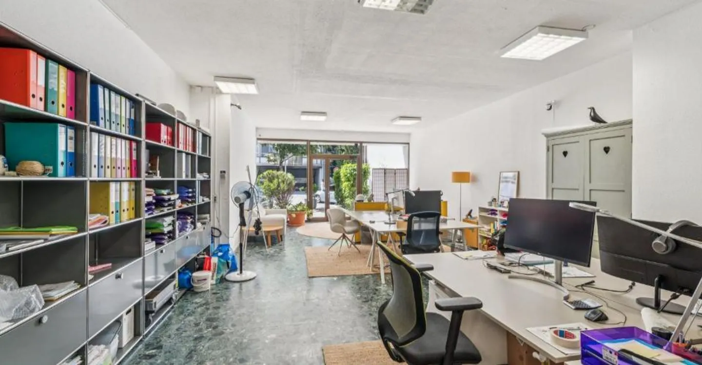 Bureau spacieux au Sécheron - Photo 4 sur 8
