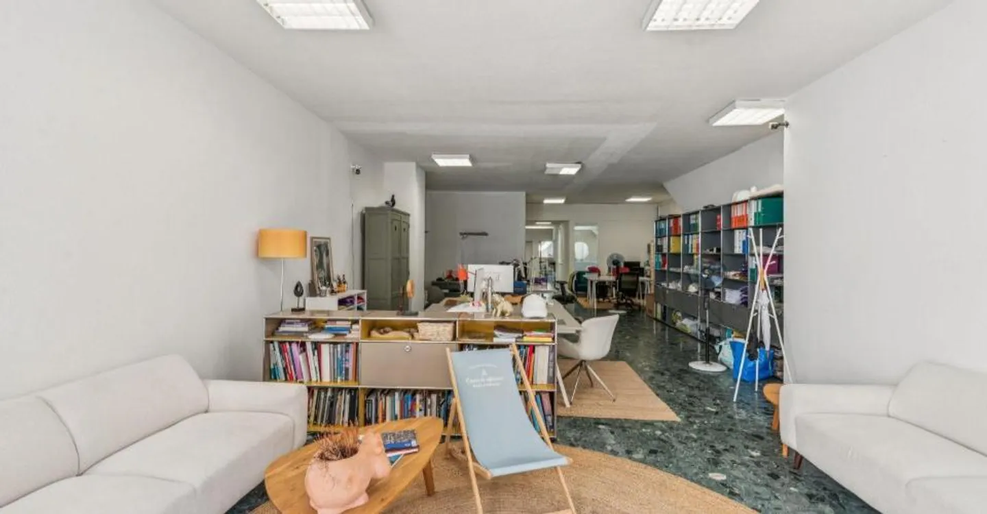 Bureau spacieux au Sécheron - Photo 3 sur 8