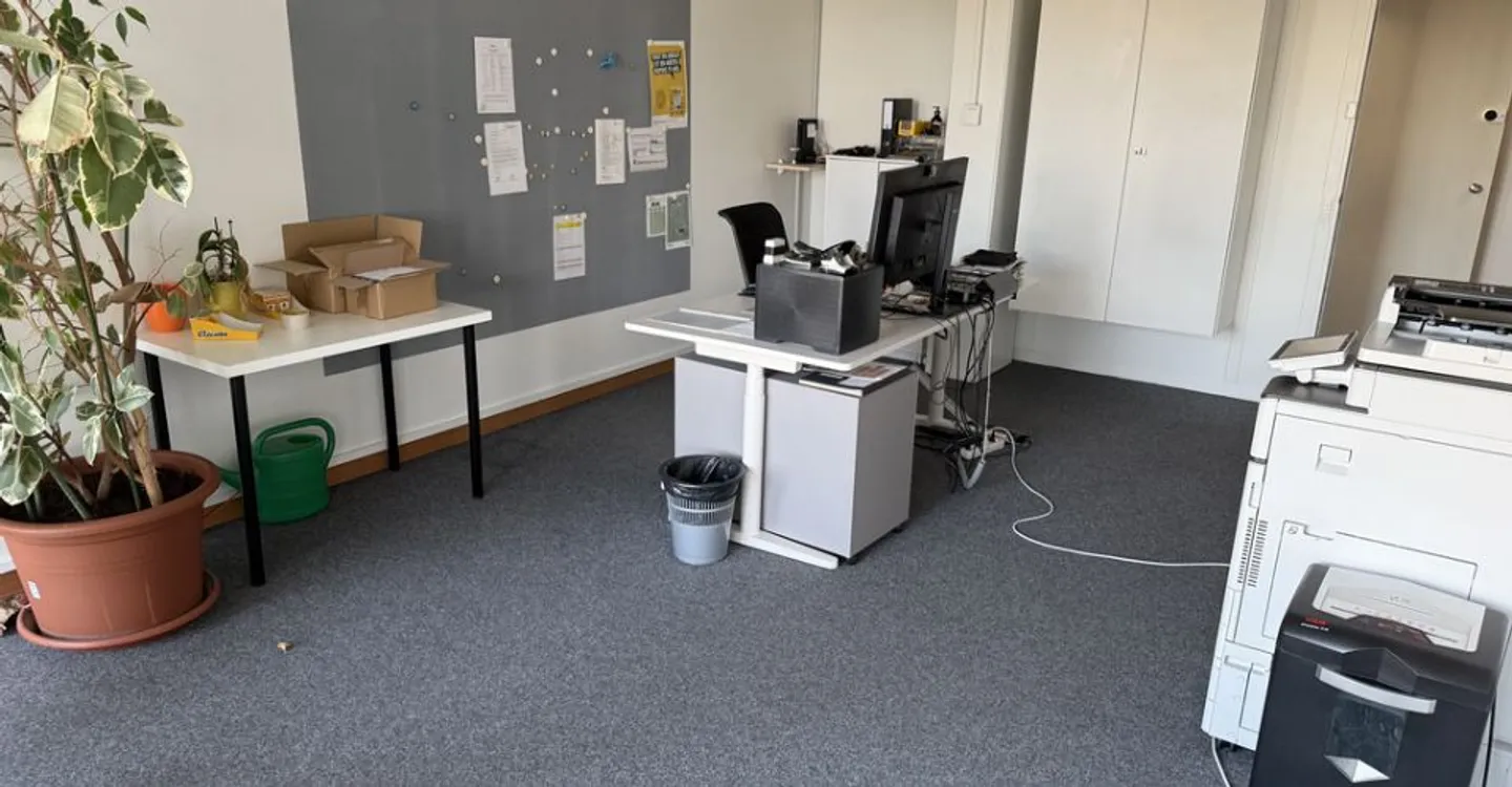 Deposit - Photo 1 of 6