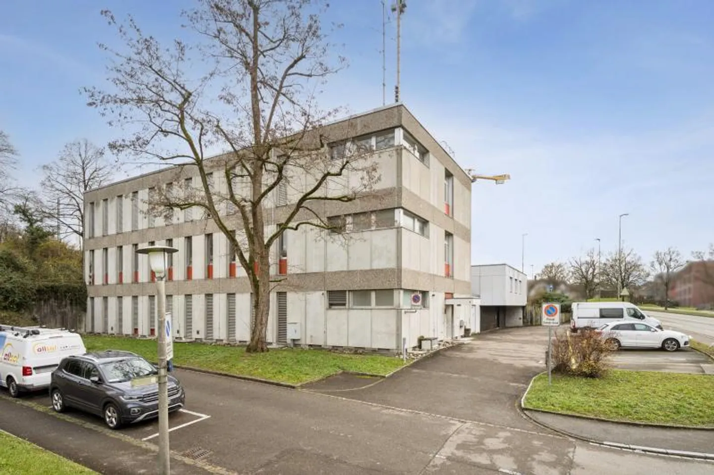 Swisscom Arlesheim - Photo 3 of 13