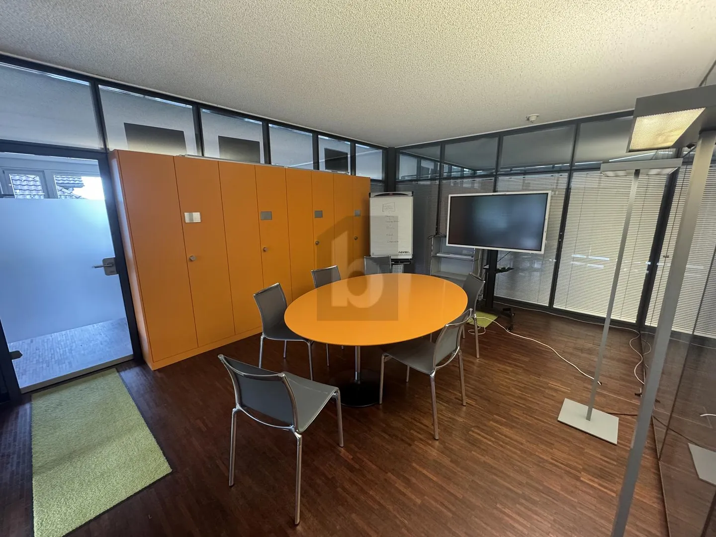 ATTRACTIVE OFFICE SPACE WITH COMFORT - Photo 2 of 6