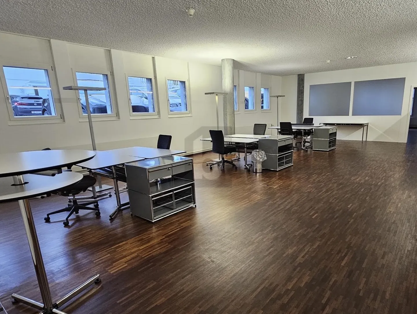 MODERN WORKSPACE WITH TERRACE - Photo 2 of 6