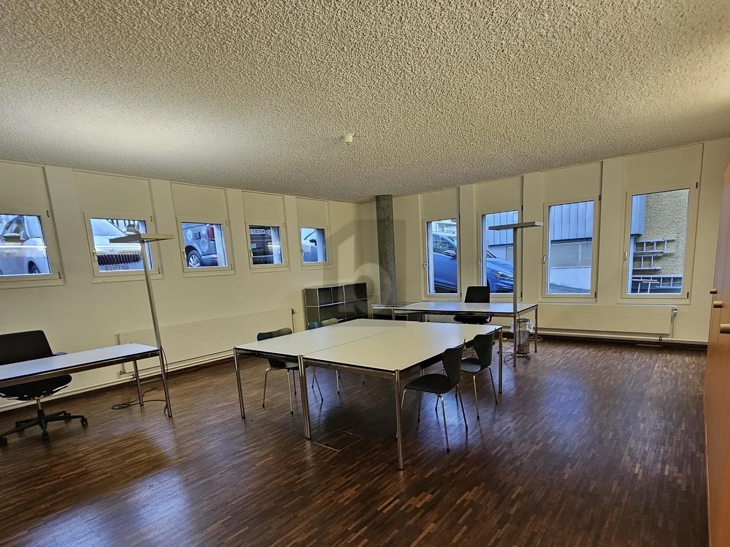MODERN WORKSPACE WITH TERRACE - Photo 3 of 6