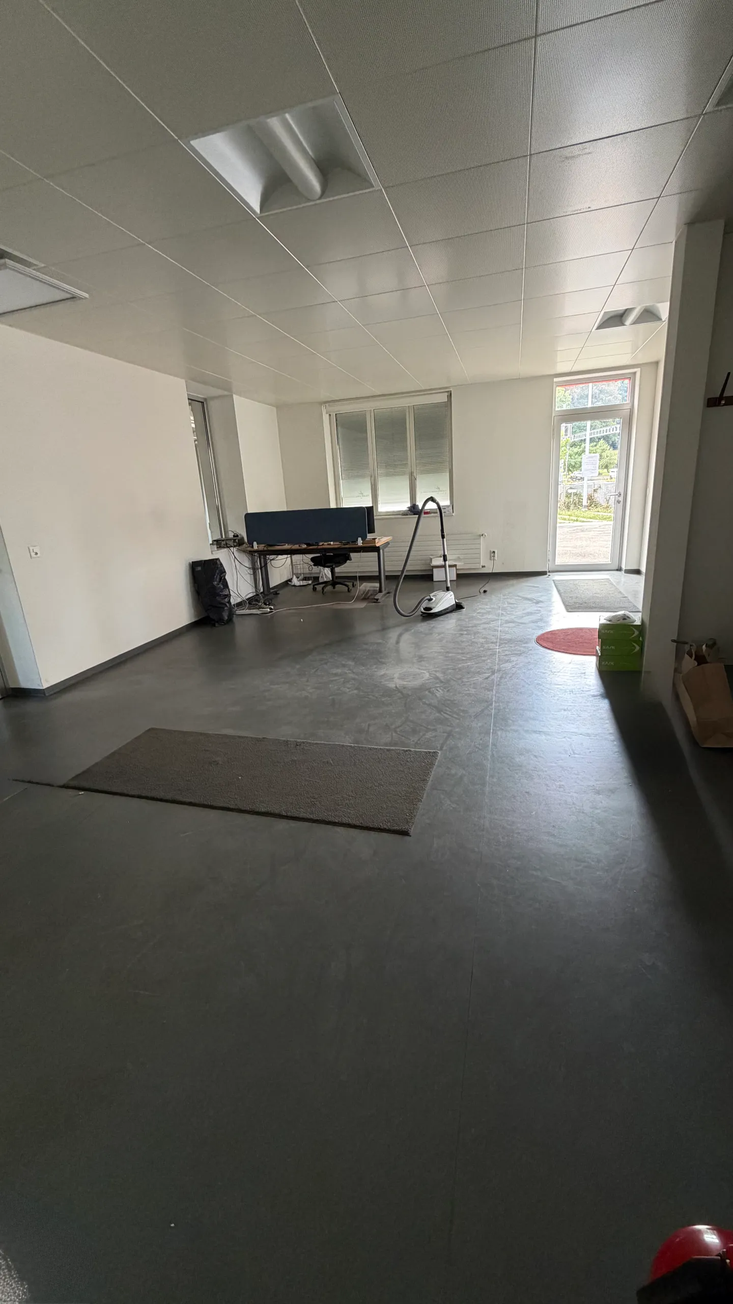 Gewerbehalle mit Büro - Foto 6 von 7