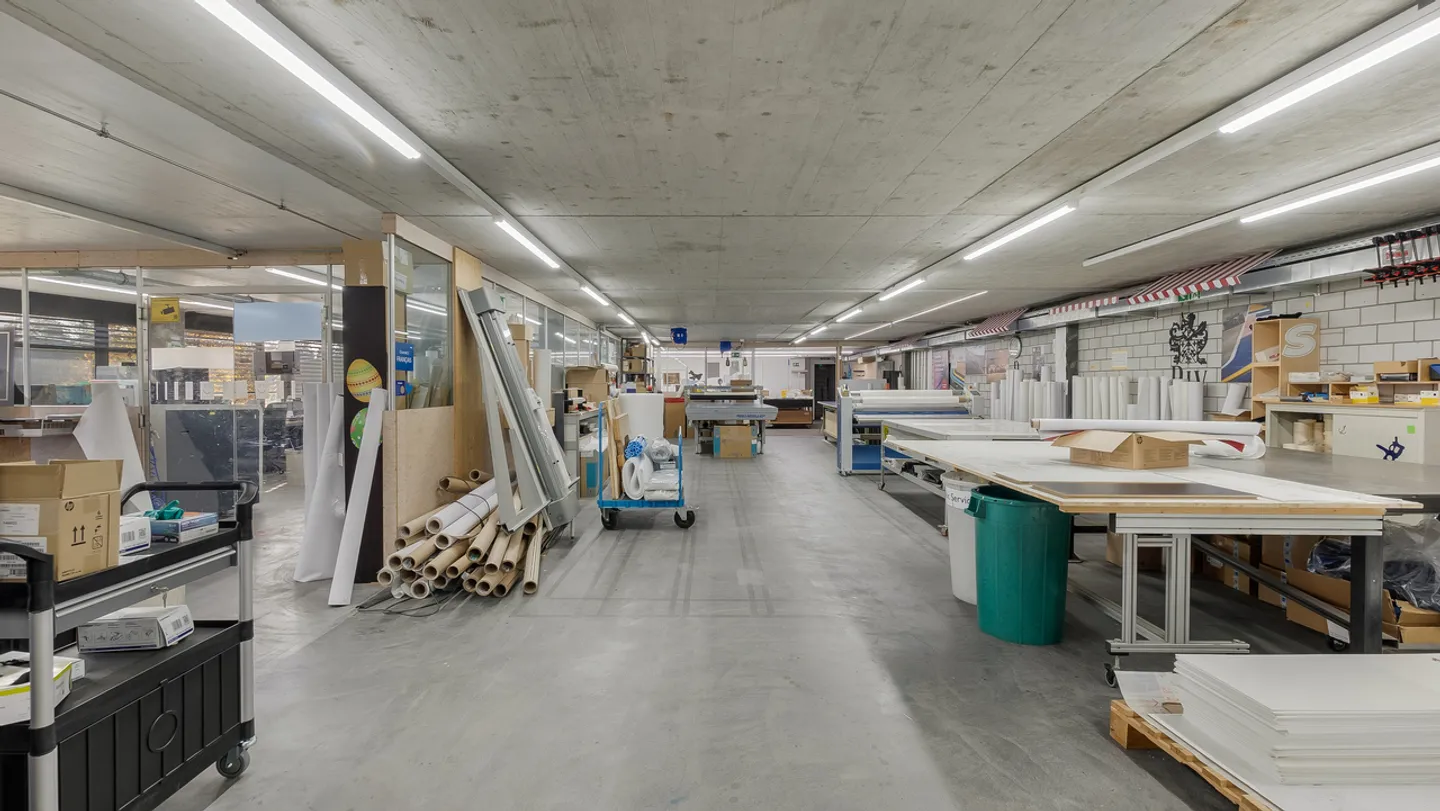 Representative Property for Commercial, Logistics and Office - Photo 9 of 10