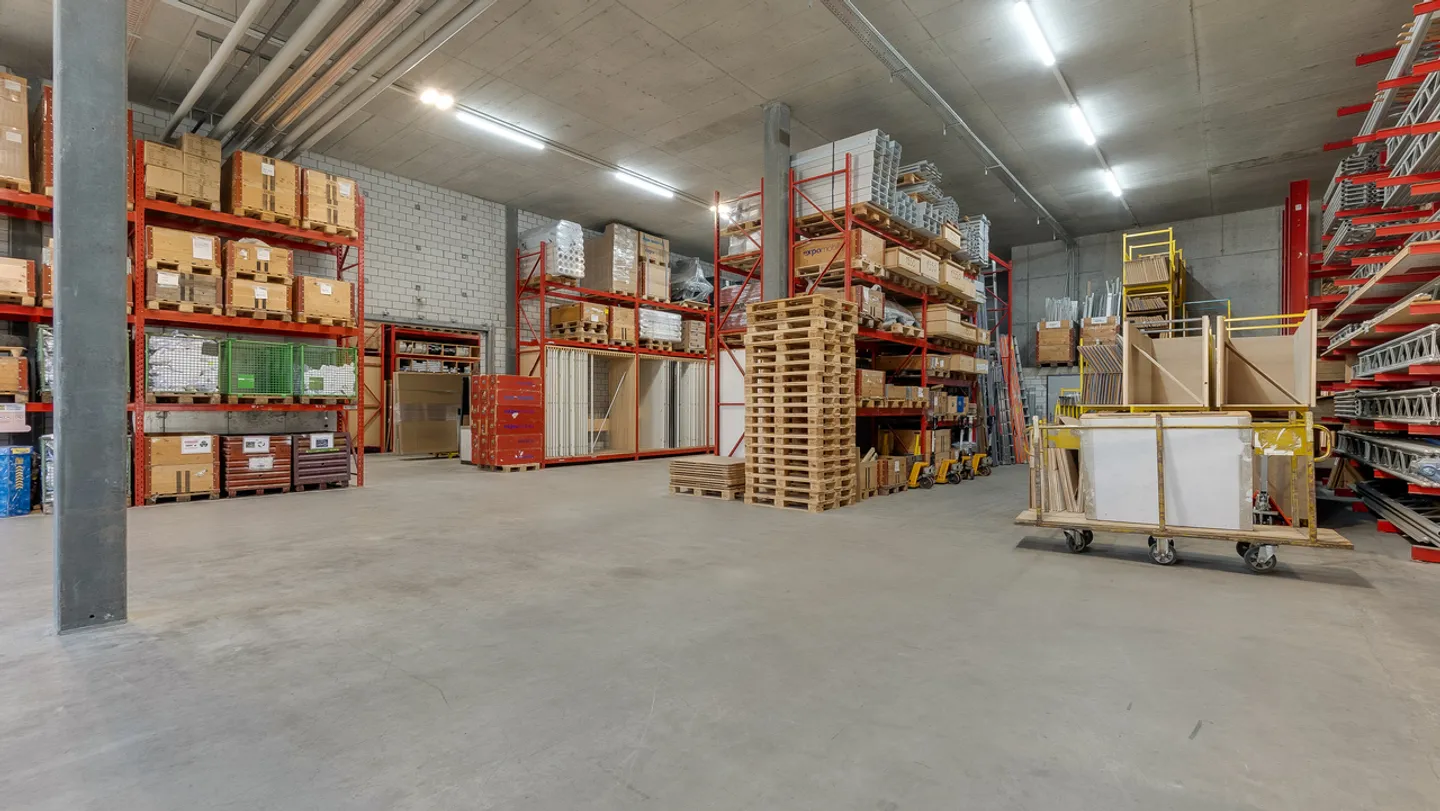 Warehouse and Production Areas Directly on the A1 - Photo 4 of 10